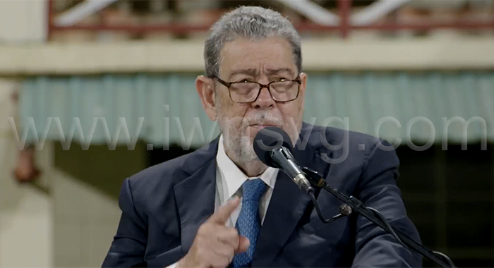 PM announces 3-month, 3% salary bonus to be paid next month