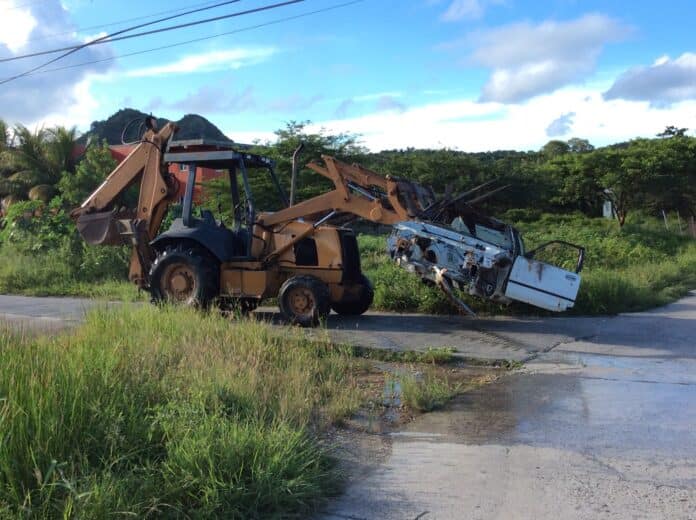 Antigua and Barbuda Government Pushes Ahead With Removal of Derelict Vehicles