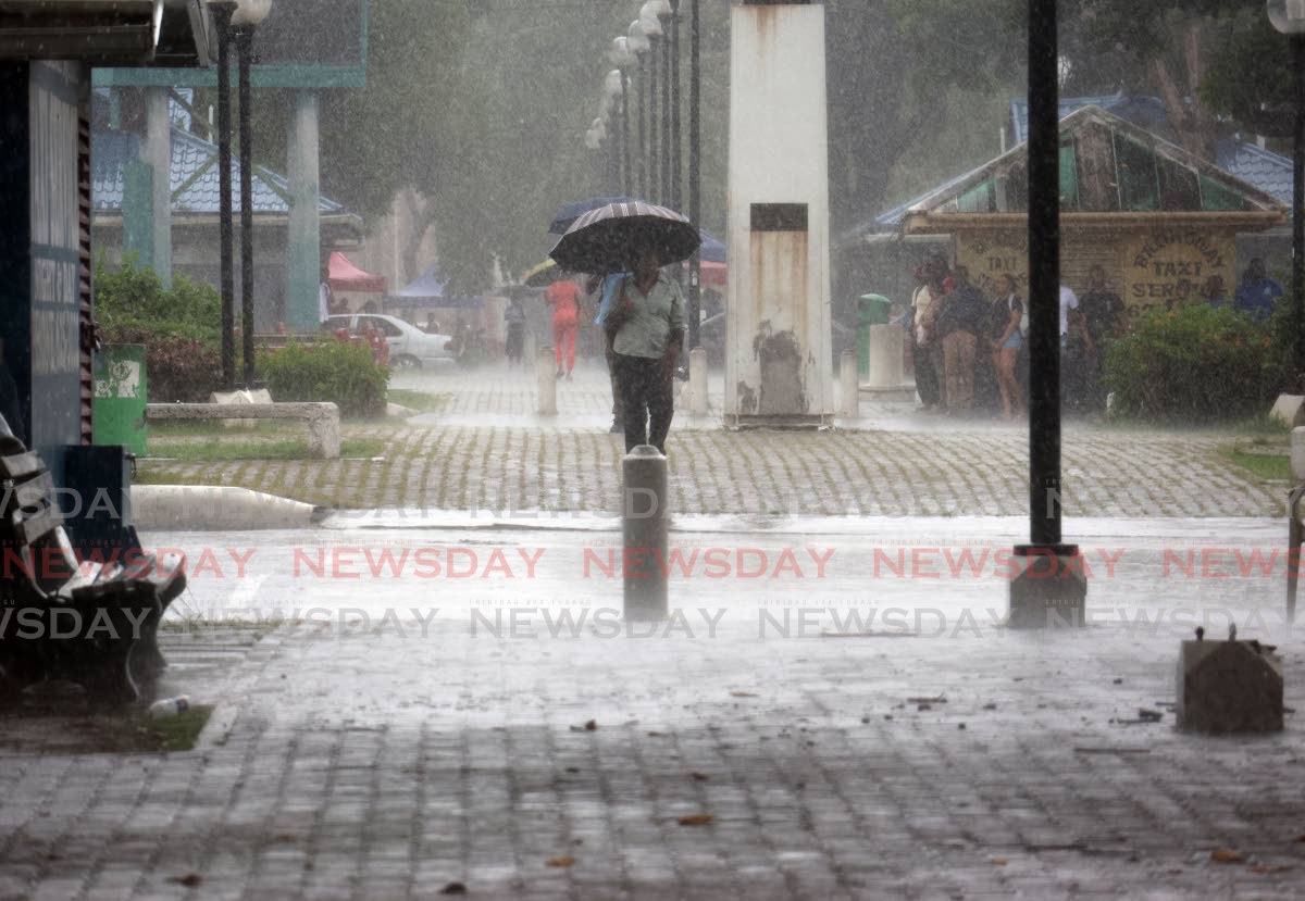 Adverse weather alert extended to 10 pm Monday