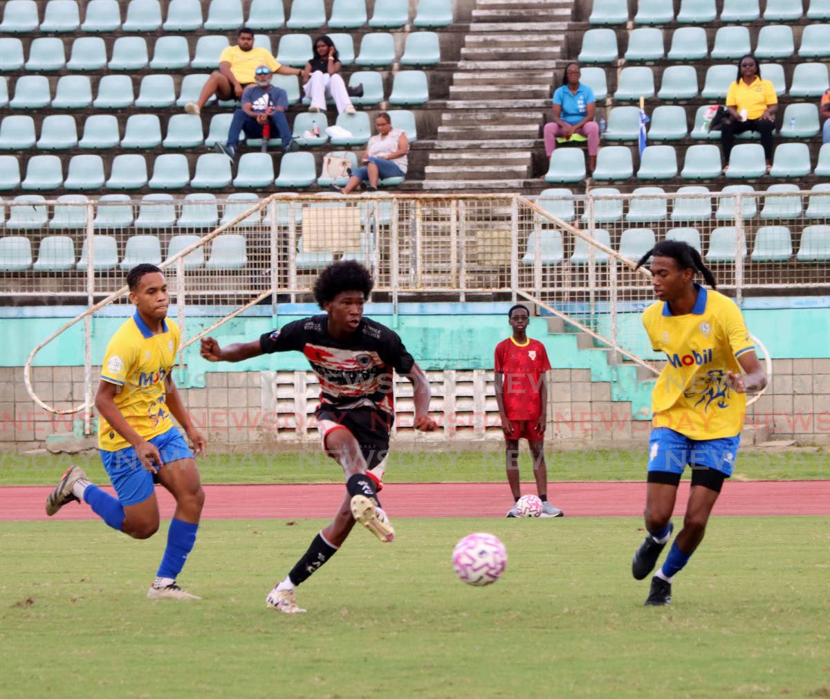 ‘Naps’ hold firm at SSFL’s top after beating QRC 2-0