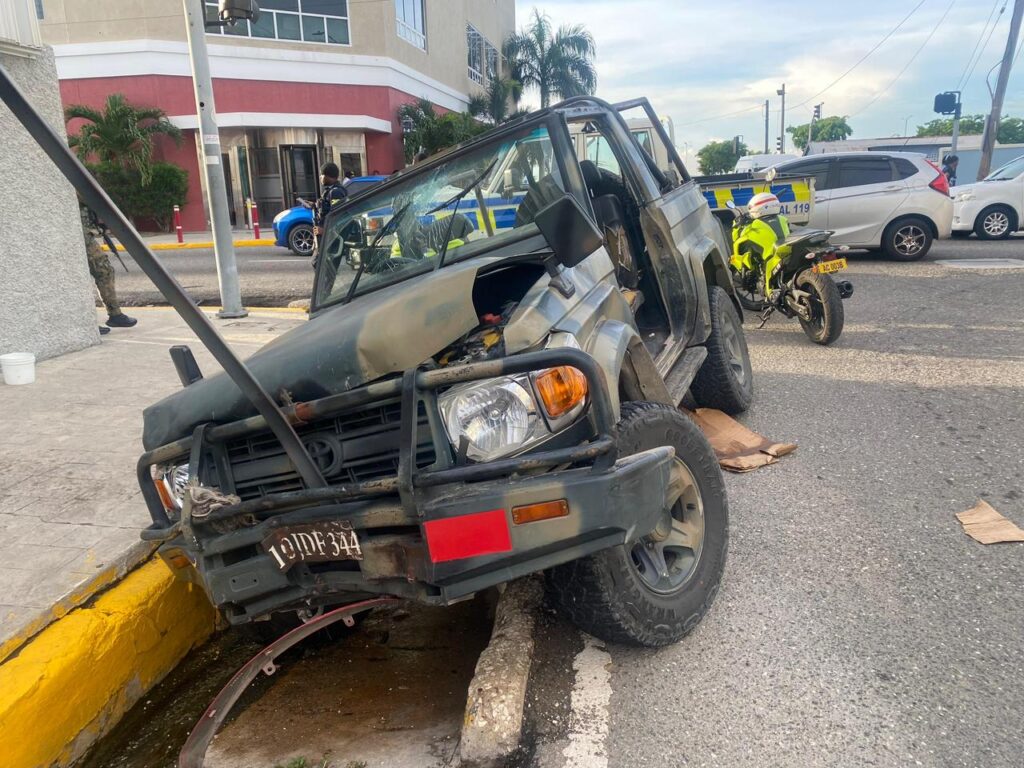 Soldiers injured in Harbour Street crash