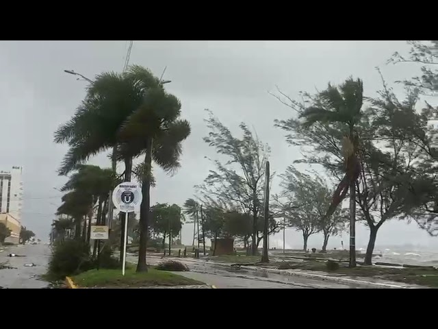 #EyeOnMelissa: Winds intensify in downtown Kingston