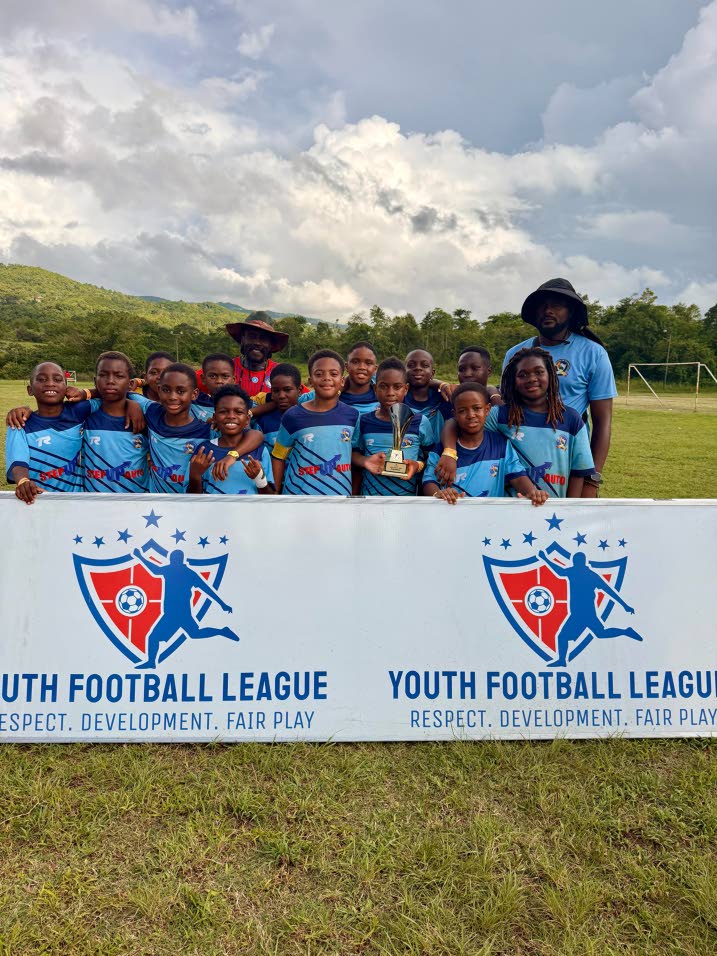 El Instituto de Mandevilla retain Junior Cup U-11 regional rural crown