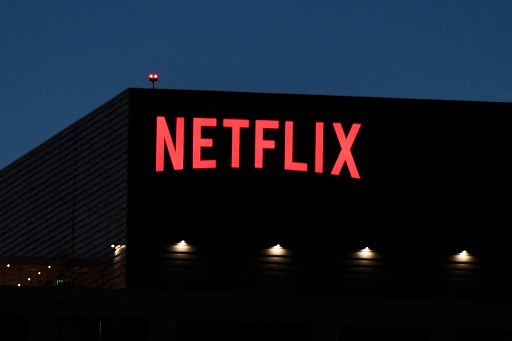 Netflix shares sink as quarterly profit misses mark