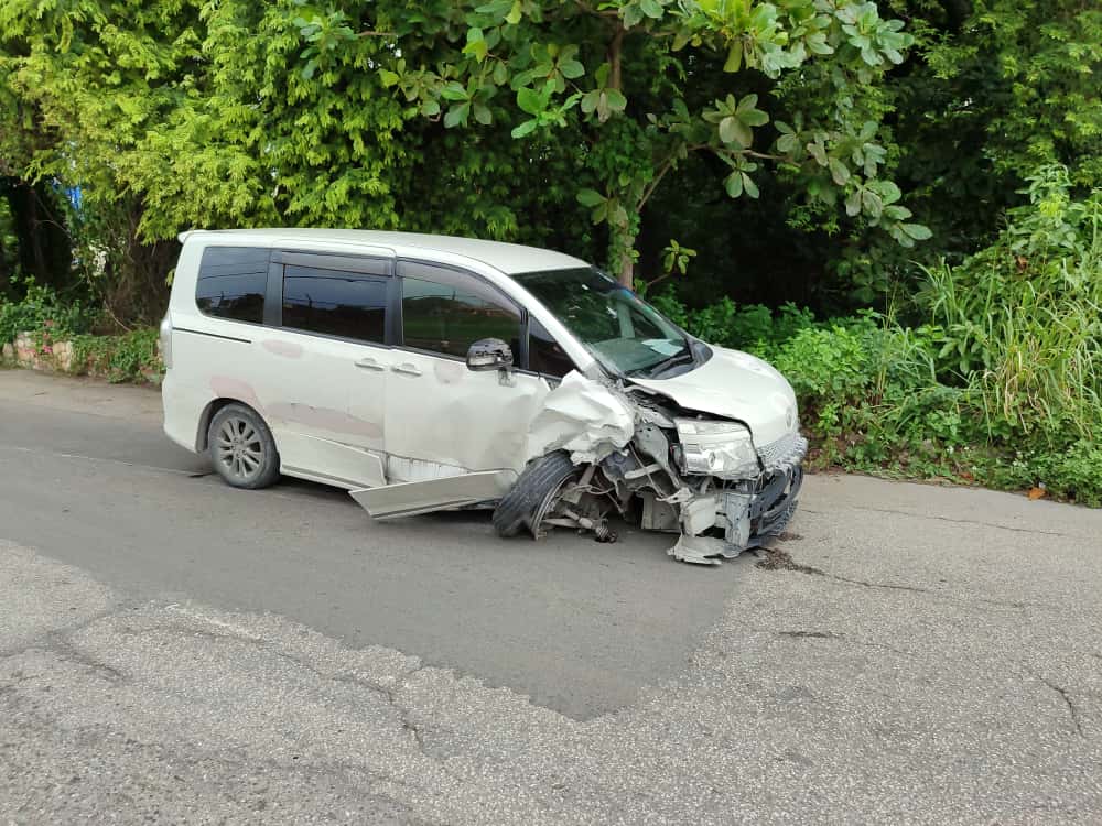 Accident leaves children seeking medical attention