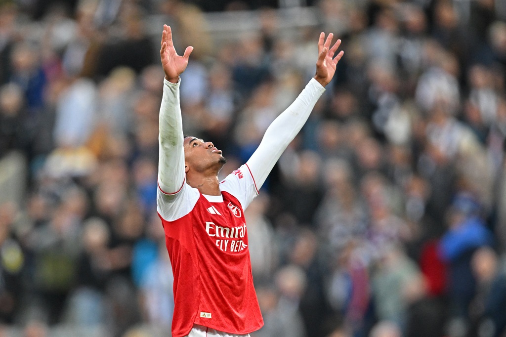 Arsenal strike late for ‘beautiful’ Newcastle win, close in on Liverpool