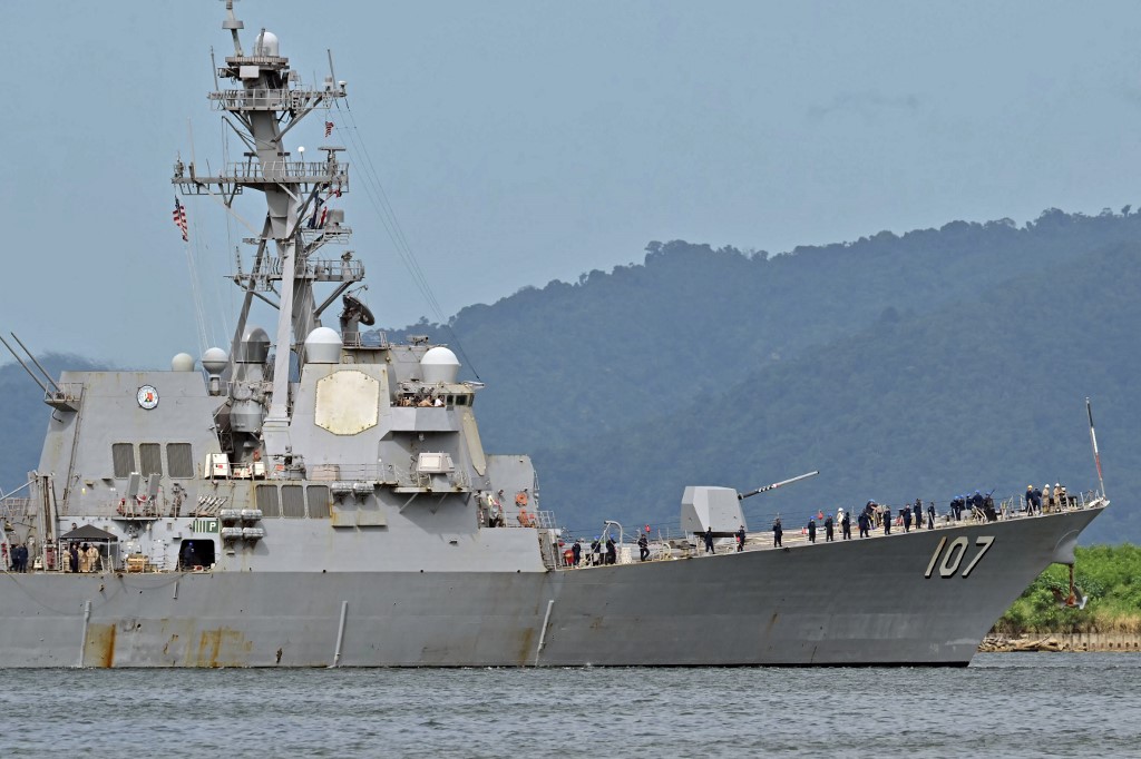 US warship docks in Trinidad amid fears of military aggression in the Caribbean