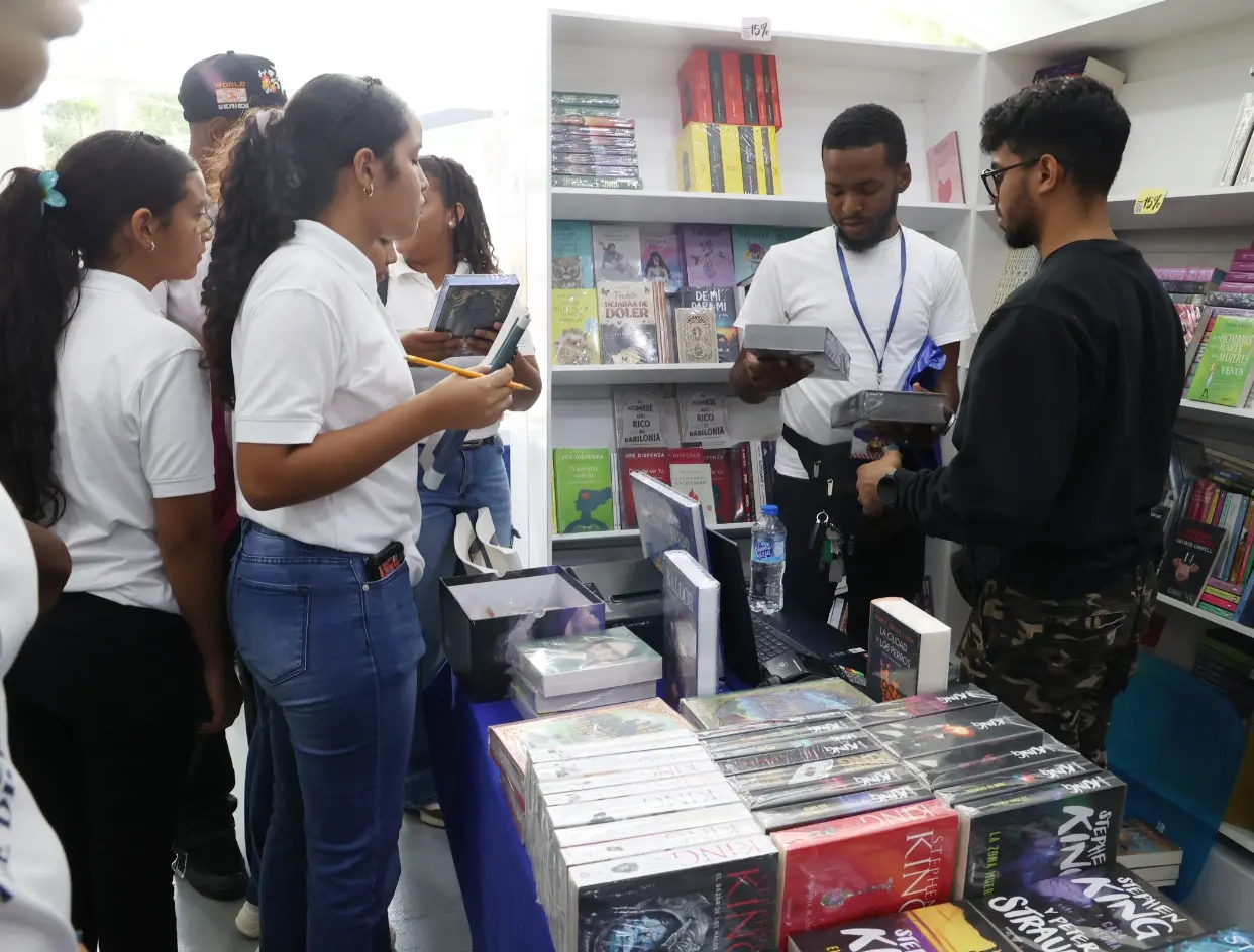 Book sellers celebrate progress in reading habits