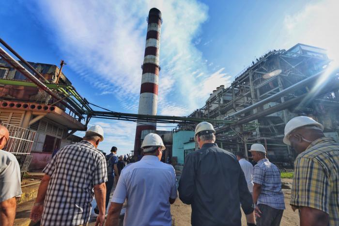 Recover all possible generation capacity before major repairs to the Guiteras plant