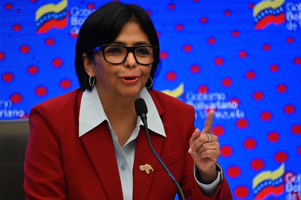 Venezuela VP: US bombs meant for Venezuelans falling on TT citizens