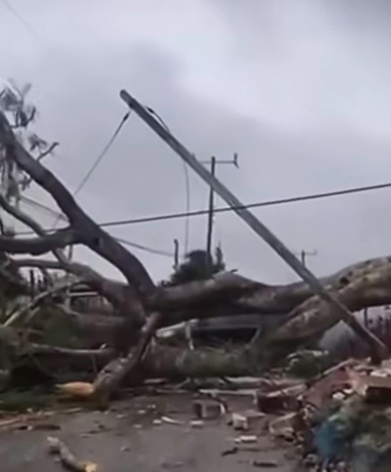 Liberty Caribbean and Starlink Direct to Cell adds data messaging connectivity to its emergency service in Jamaica in aftermath of Hurricane Melissa