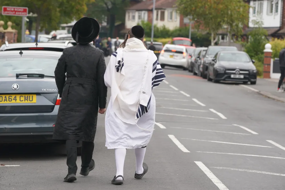 Israel condemns ‘barbaric’ attack outside UK synagogue