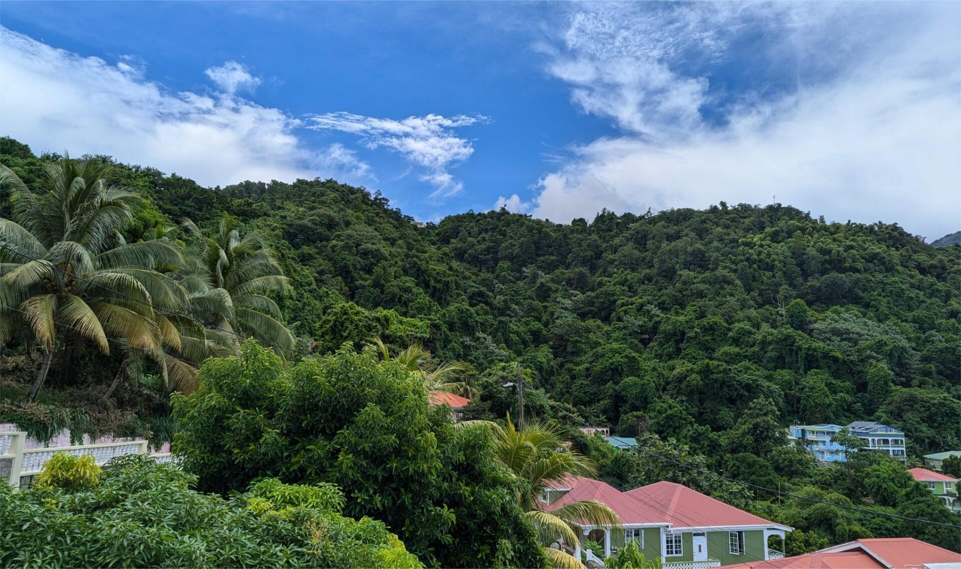 WEATHER (12:00 PM, Sept 27): Isolated bursts of showers and thunderstorms possible this afternoon