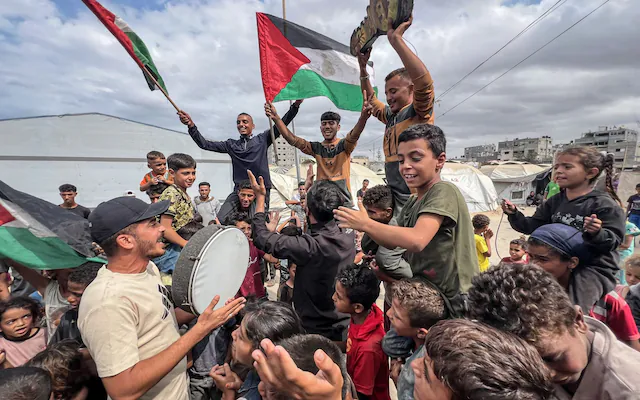 Gaza hostages, prisoners freed after ceasefire deal signed