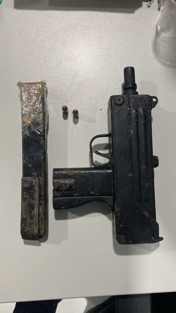 Submachine gun seized in St Andrew South Police Division