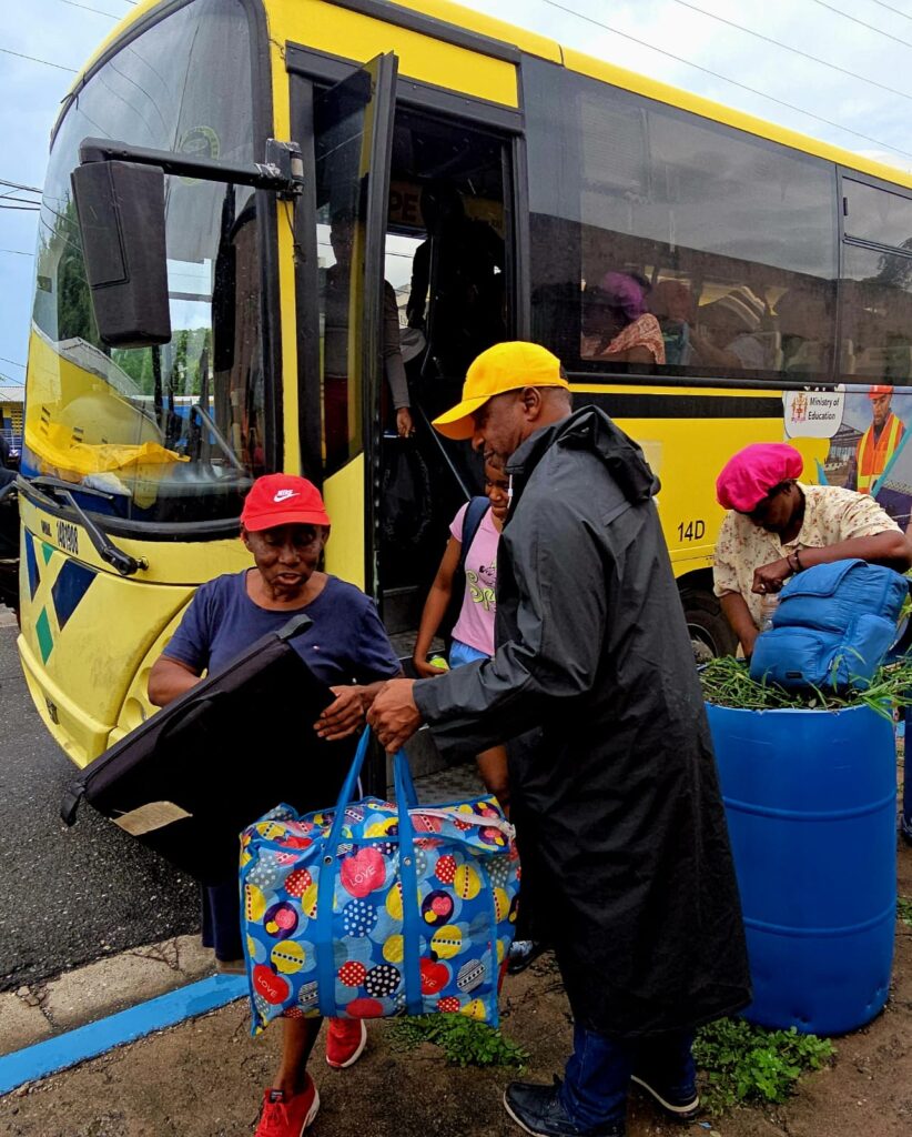 #EyeOnMelissa: Rae Town residents evacuate on eve of Hurricane Melissa