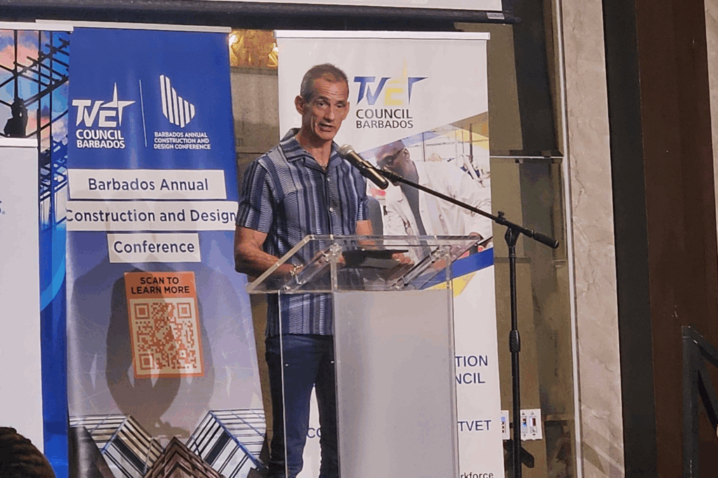 Magnate vows thousands of new posts in landmark hotel project