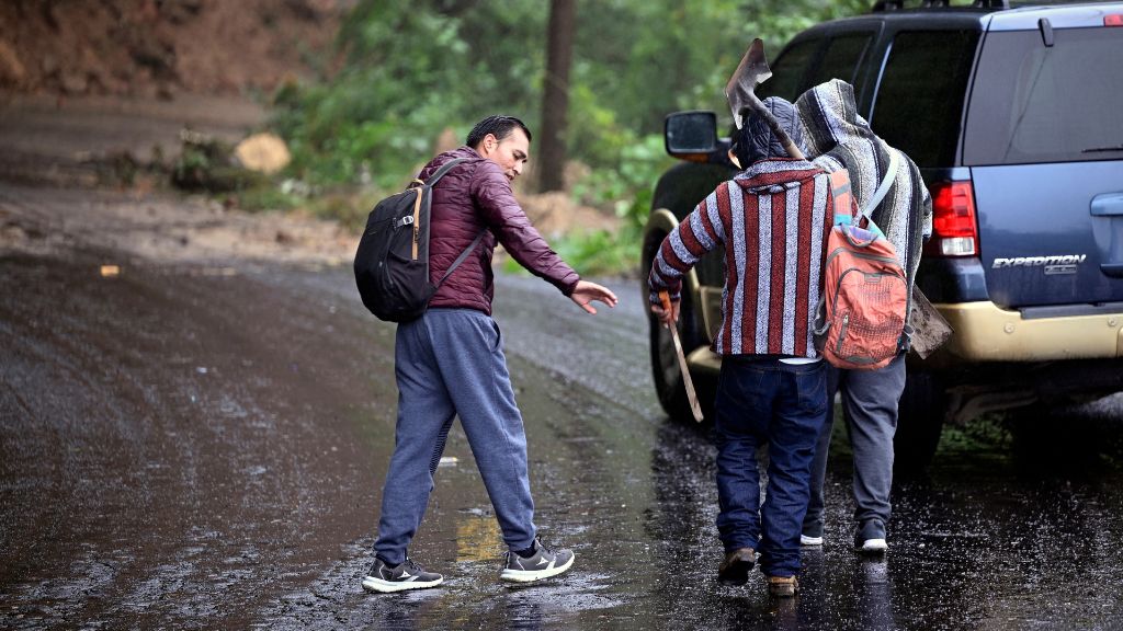 At least 37 dead in Mexico floods