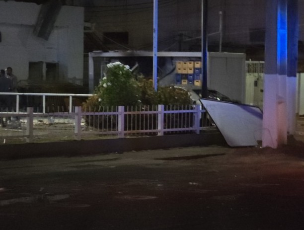 One dead, two injured in massive explosion at Mobil gas station