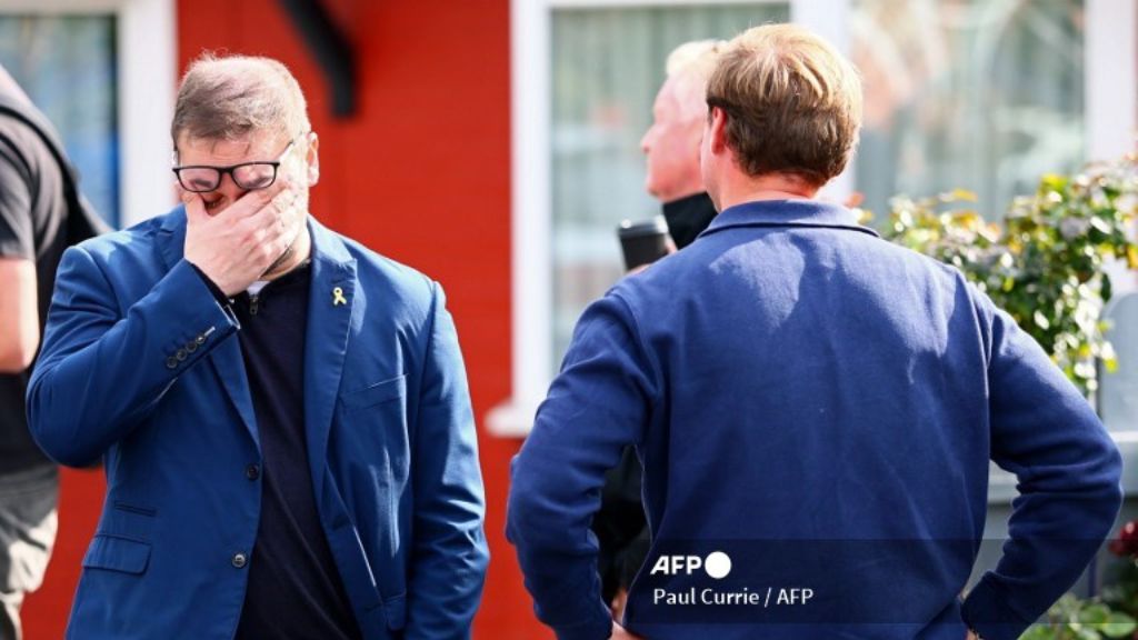 Two dead, three wounded in UK synagogue attack