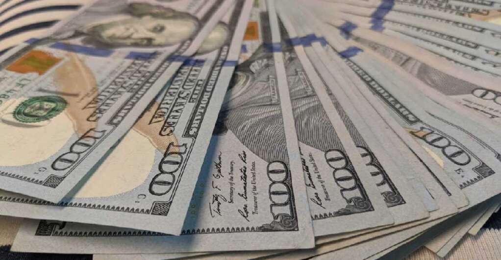 Forex: $161.22 to one US dollar