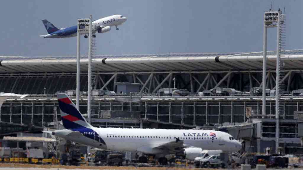 Latam pilots’ strike begins in Chile for improved working conditions