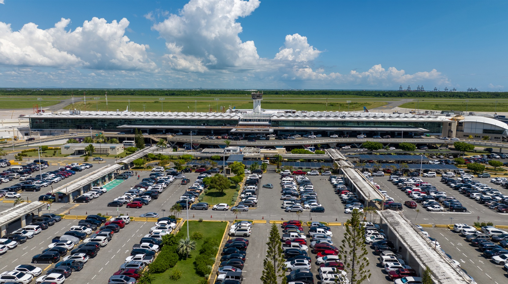 Abinader announces US$700 million investment to modernize Dominican airports