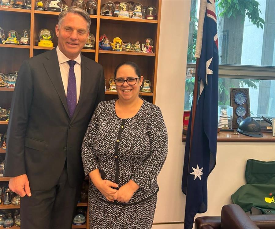 Australian Deputy PM meets Cuban Ambassador