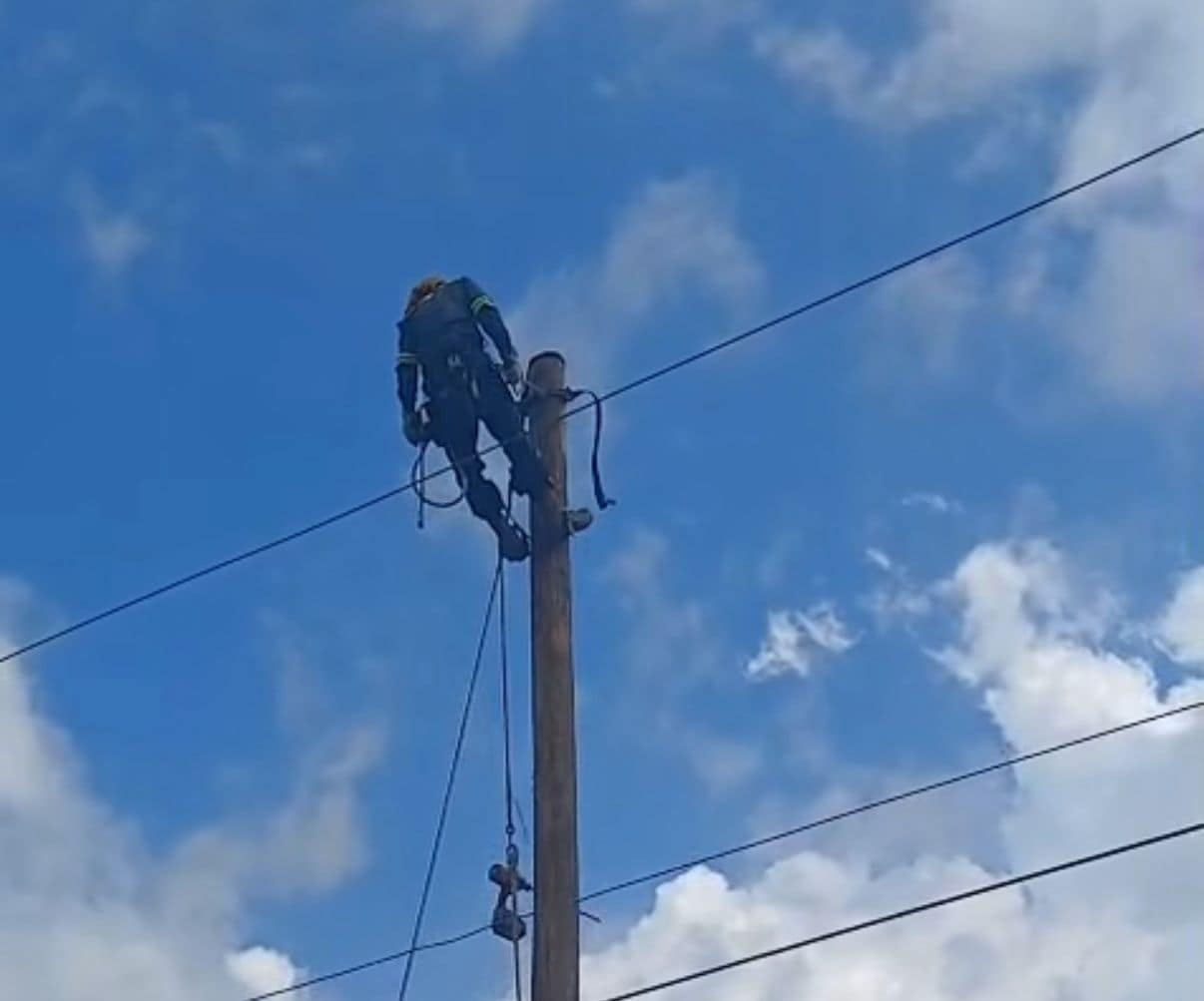 APUA crew at work in Jamaica supporting power restoration