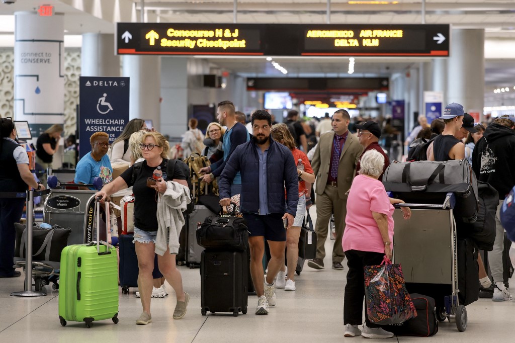 End to US government shutdown in sight as Democrats quarrel