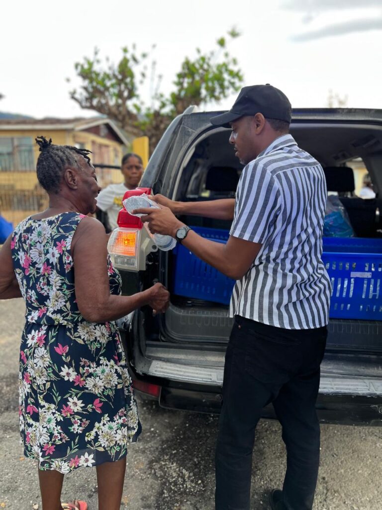 PNP’s Vaz dismisses report that he is handing out relief supplies on political basis