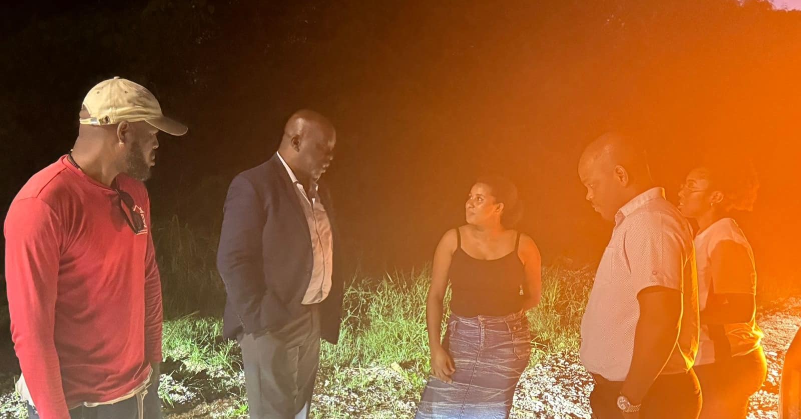 Senator Joseph and Minister Nicholas Meet Residents Over Water Concerns in Cooks and Golden Grove Extensions