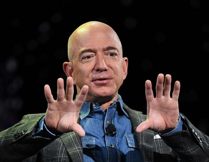 Amazon founder Bezos returns to CEO role with AI startup
