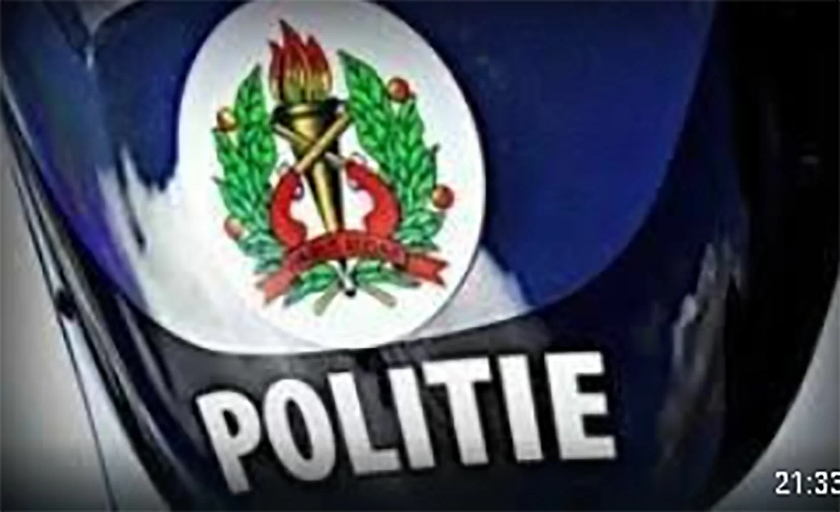 Overval met geweldpleging bij auto-onderdelenzaak; twee verdachten aangehouden