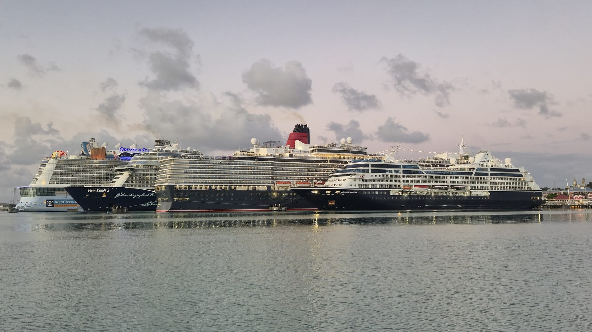 Five Cruise Ships Dock in Antigua in One Day
