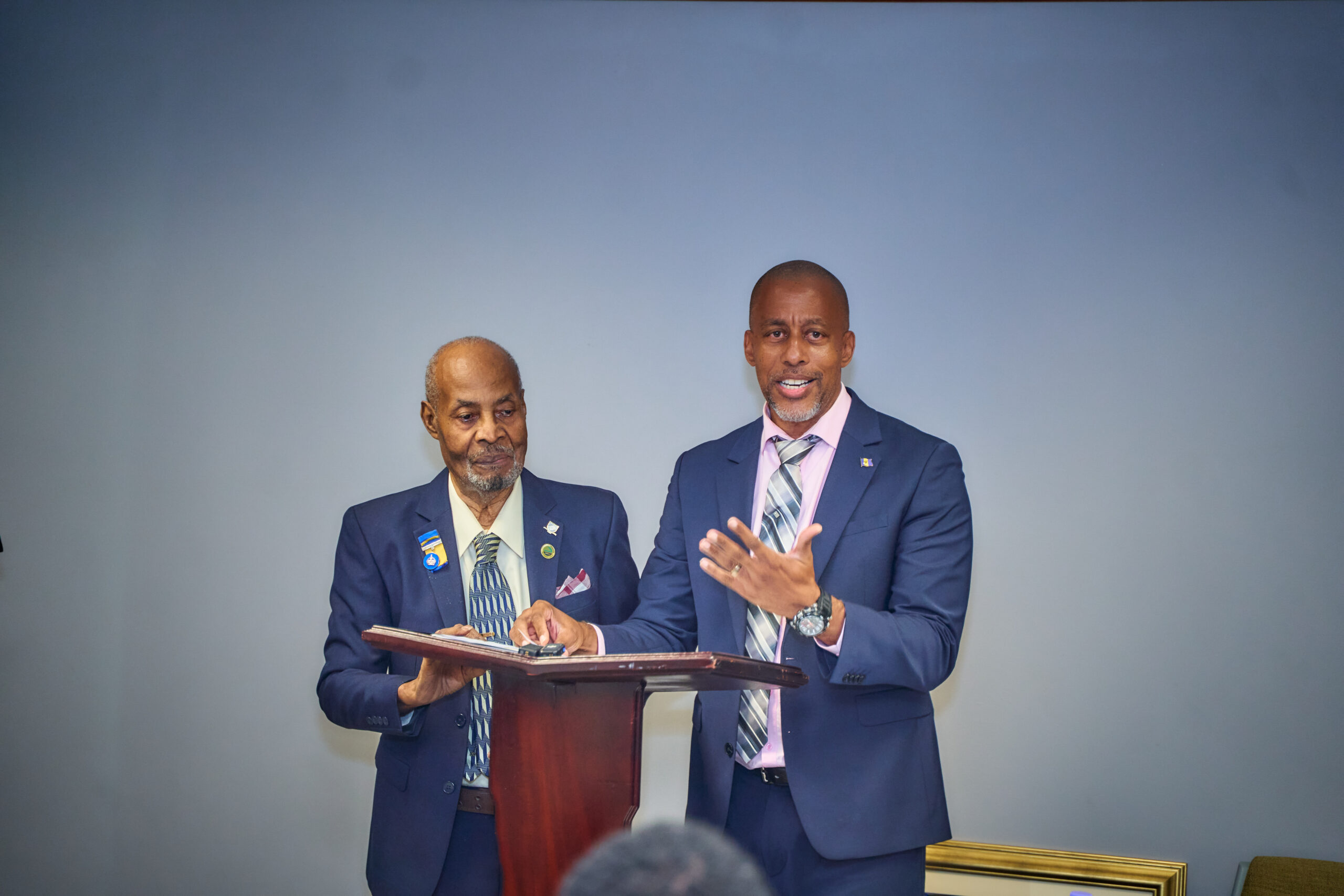 Standards pioneer Rhynd honoured at World Quality Day ceremony