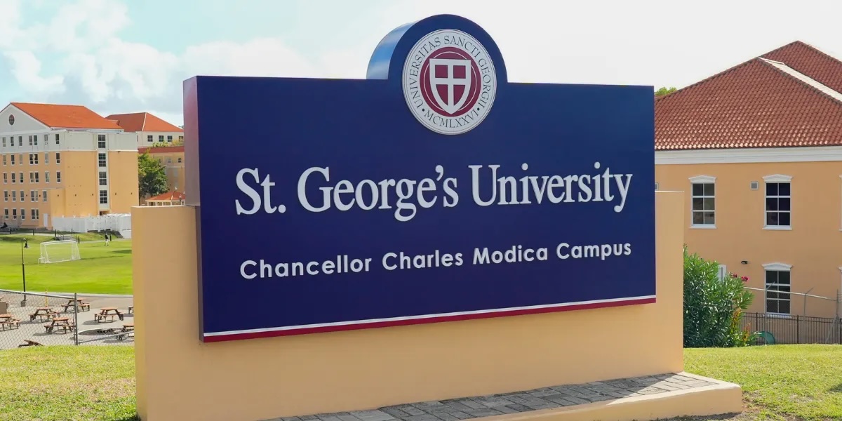 SGU awards 30 Scholarships to Grenadian students