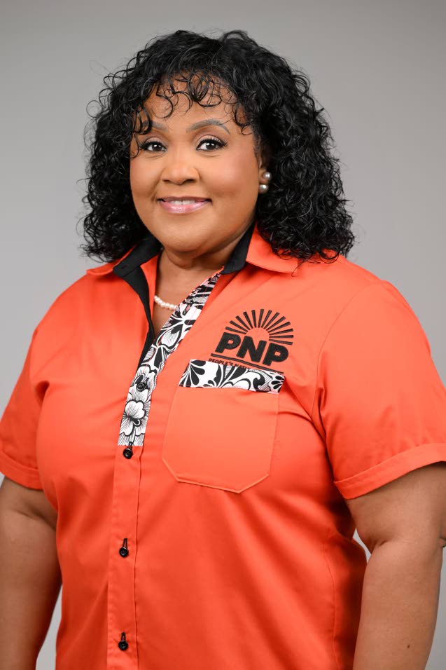 Opposition urges Government to act as garbage piles raise fears of disease outbreak