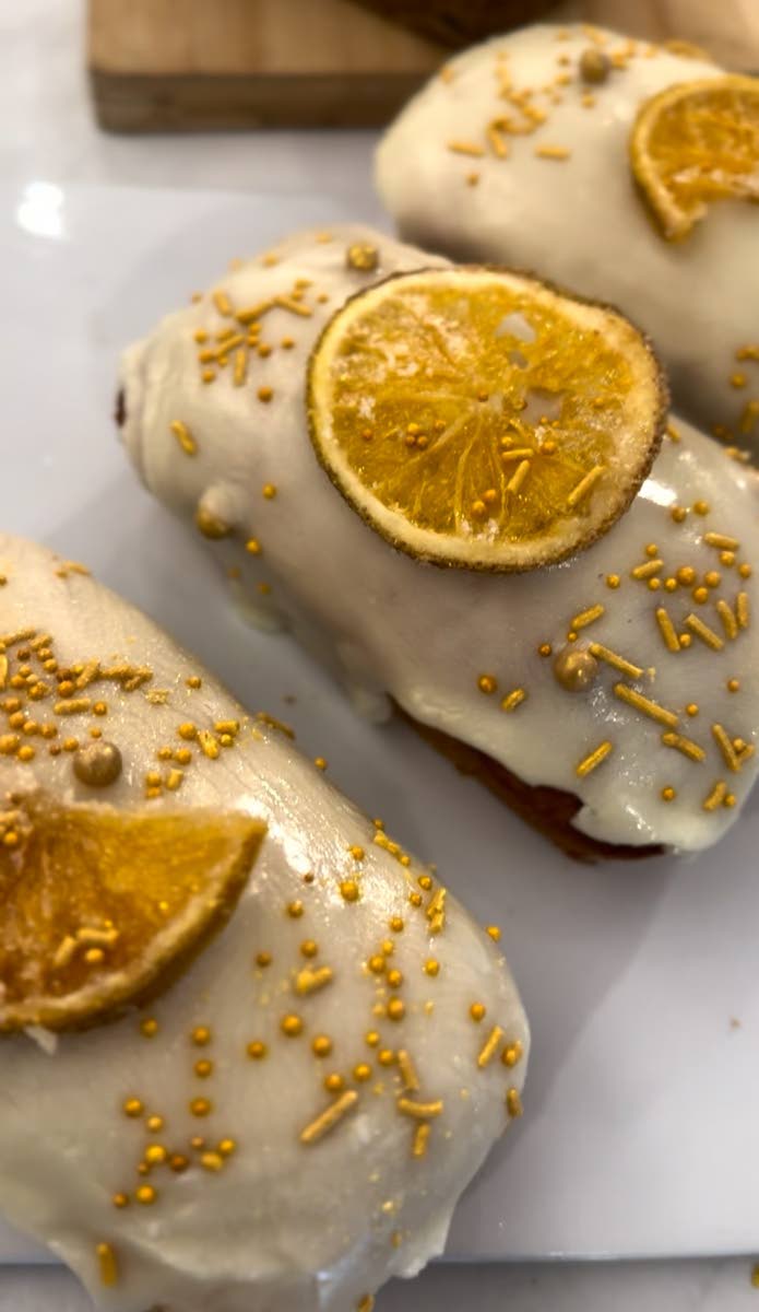 Lemon loaf with glaze for home bakers (with orange variation)