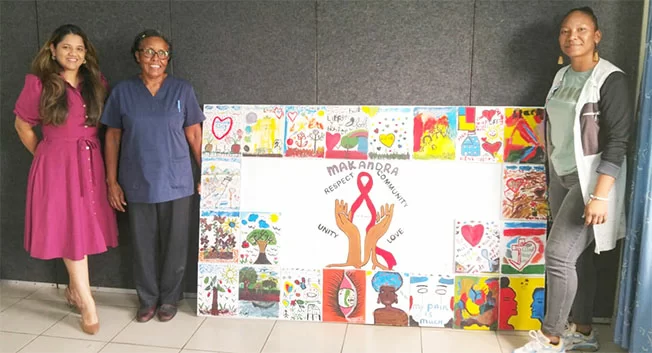 Diakonessenhuis ontvangt mozaïekkunstwerk op Wereld Aids Dag: symbool verbondenheid en strijd tegen stigma