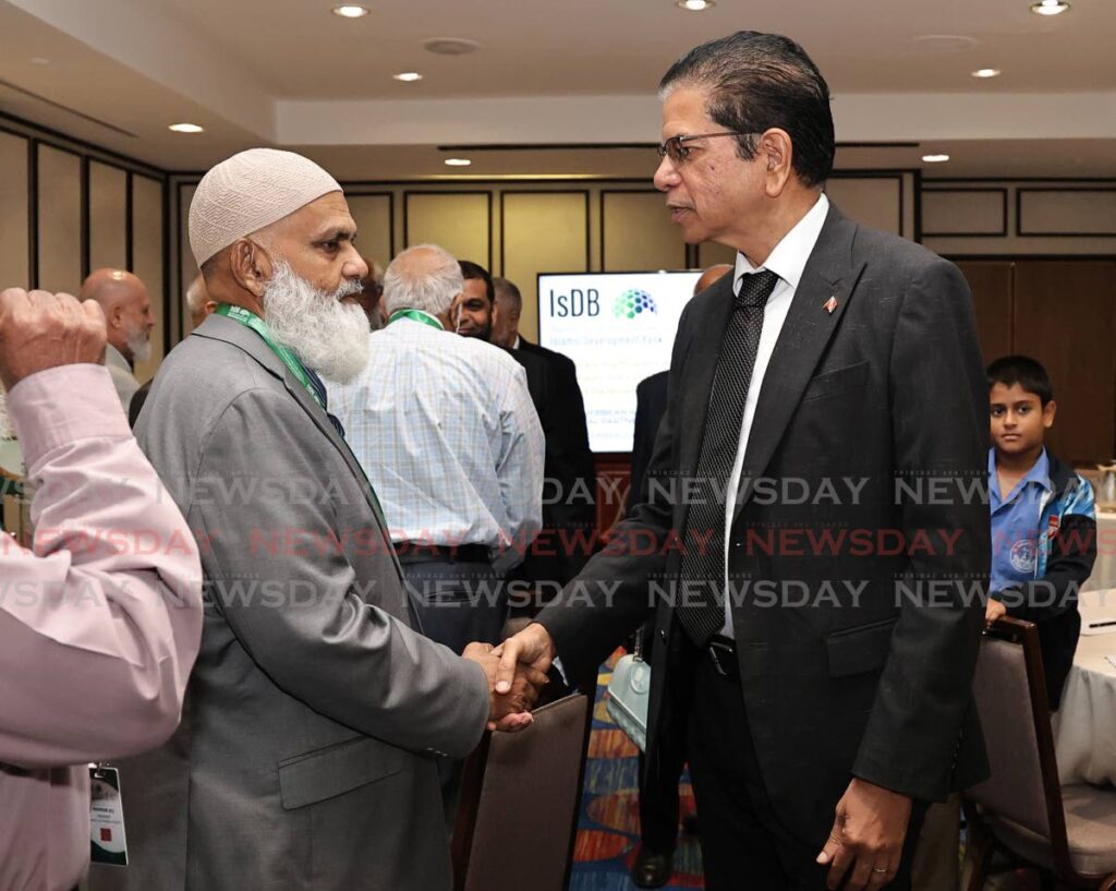 Dowlath pledges support for Islamic-run schools