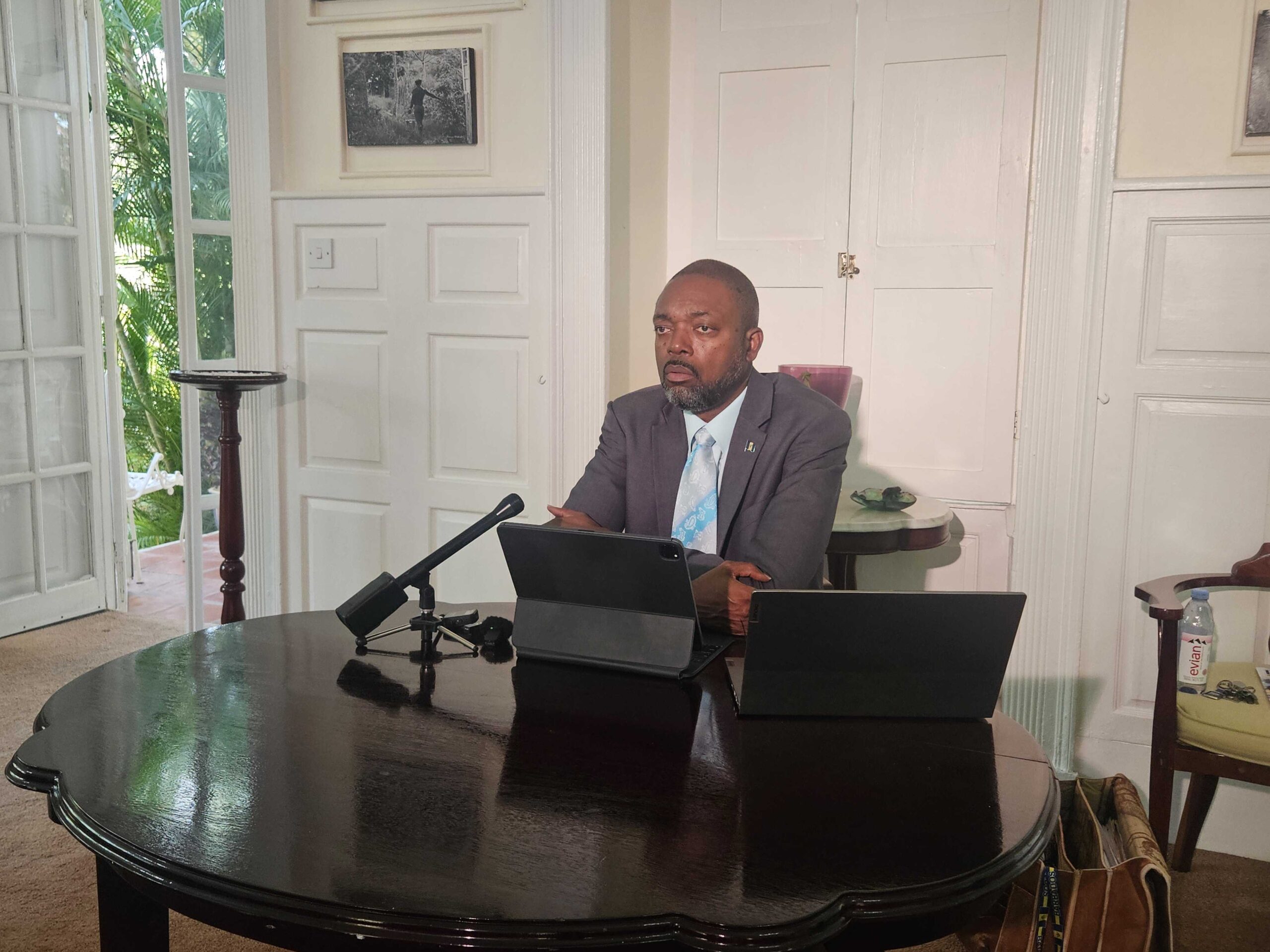 Govt defends two per cent minimum wage rise ‘compromise’