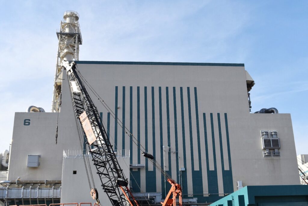 Japan suspends restart of world’s biggest nuclear plant