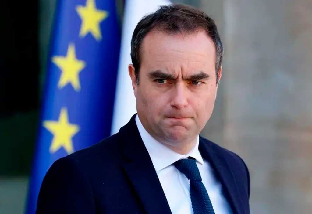 French PM faces two no-confidence motions