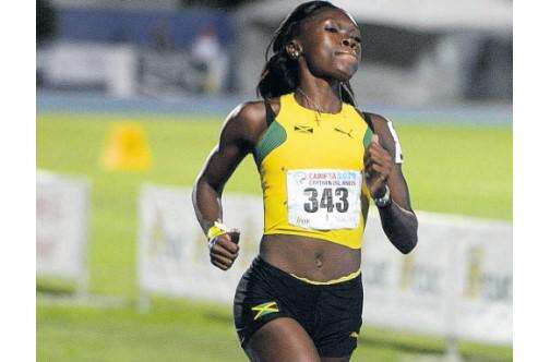 Shaquena Foote second in 400m at New Mexico meet