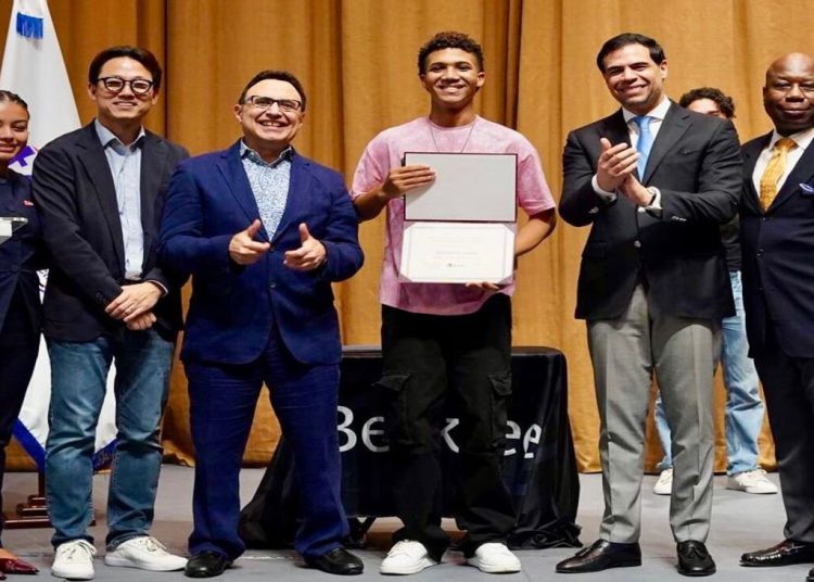 Berklee in Santo Domingo 2026 concludes with 43 scholarships awarded