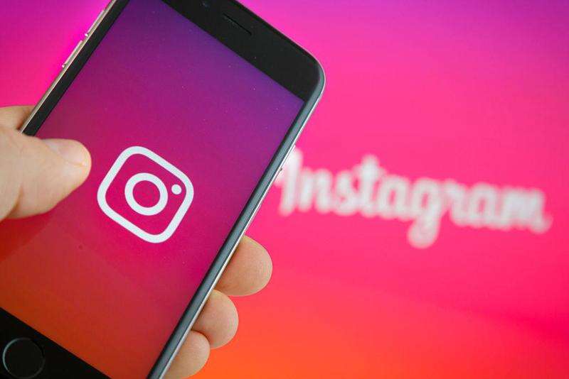 Instagram to warn parents when teens search for suicide terms