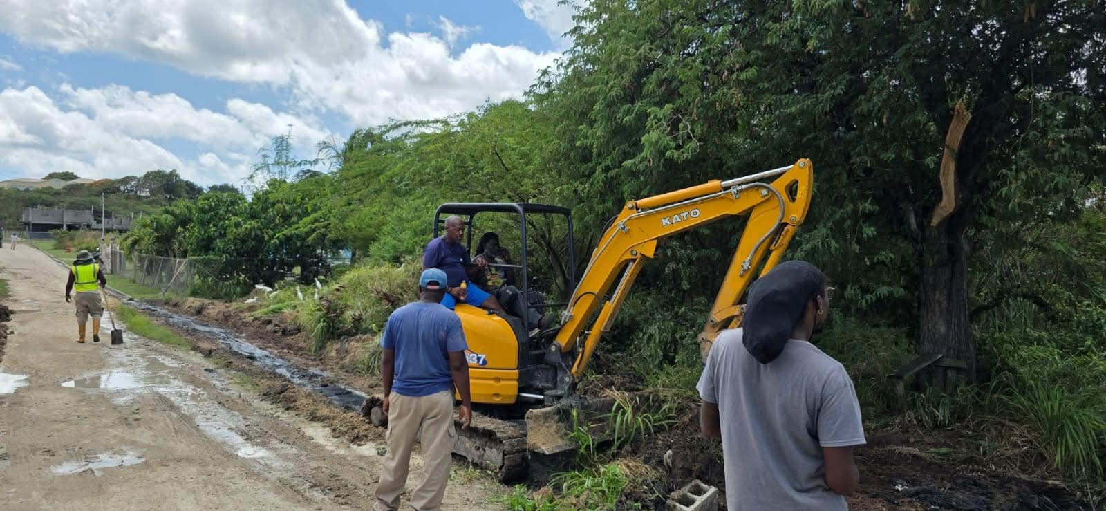 Drainage and Road Works Underway in Paynters West, Senator Freeland Says