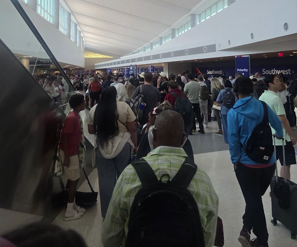 US airports see long delays due to shutdown-linked staff shortages