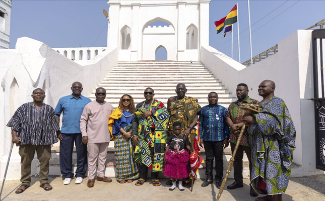 Prime Minister Drew pays cpurtesy call on Oguaa Omamhene during visit to Cape Coast